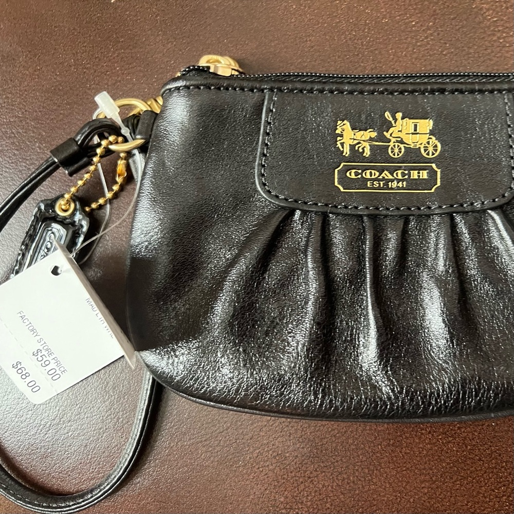Coach Wristlet Purse new with tags